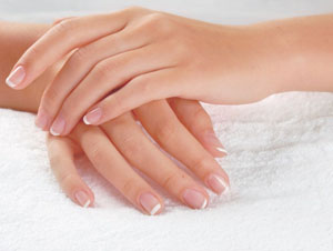 Питательная маска для ломких ногтей