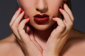 Как стать обладательницей пухлых губ